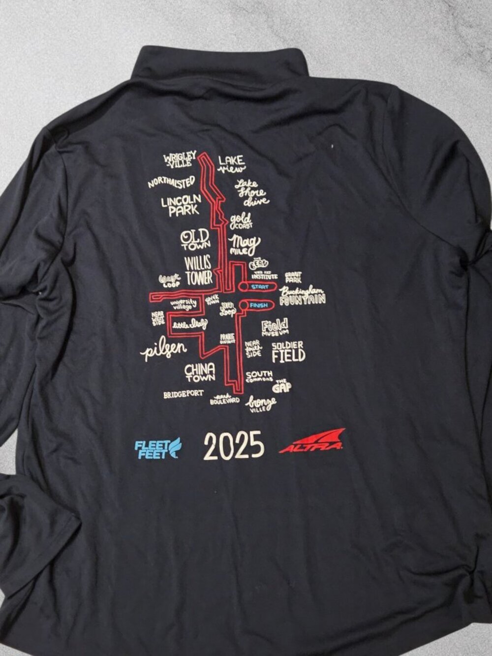 Chicago Marathon quarter zip XL